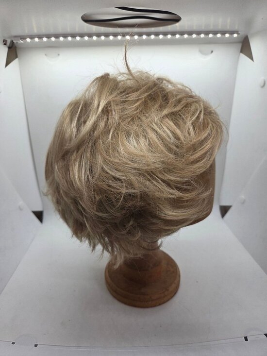 O'Solite Other - OSolite Jazz Synthetic Wig Blonde Color 24B22 Short Layered Style